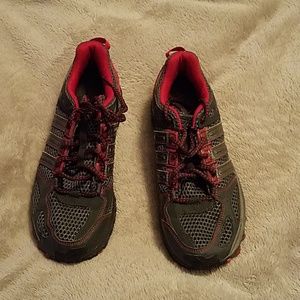 Adidas Kanadia TR 4 shoes